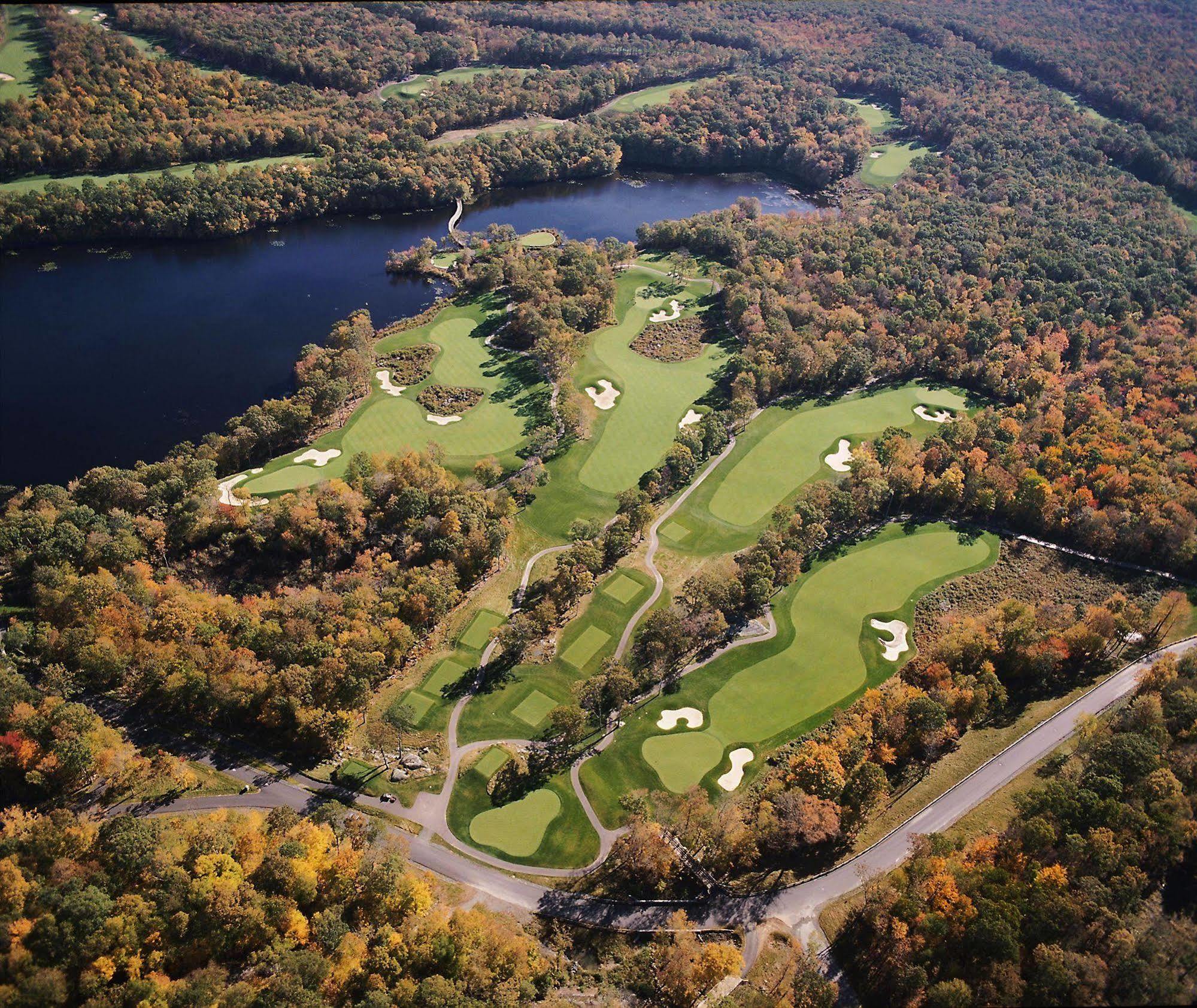 Two Trees Inn At Foxwoods Ledyard Center Exterior photo